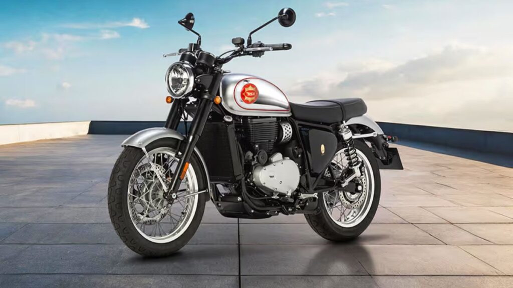 BSA Gold Star 650 vs Royal Enfield 650 - Comparison Side View