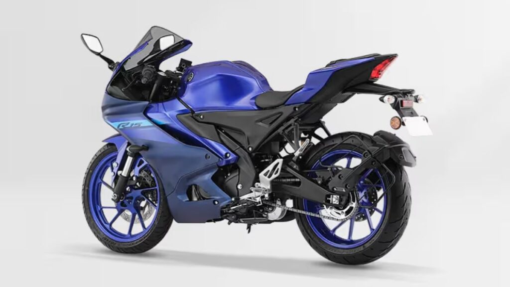 Yamaha YZF-R15 V4