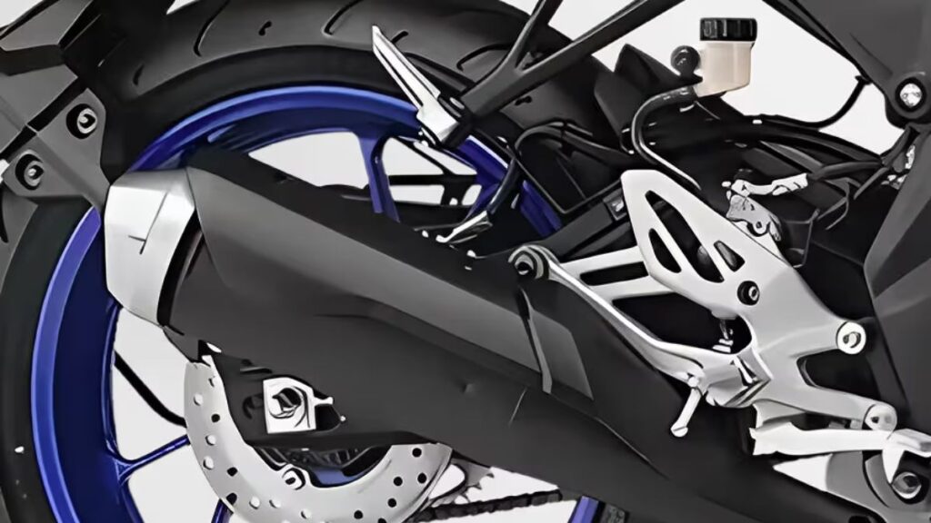 Yamaha R15 V4